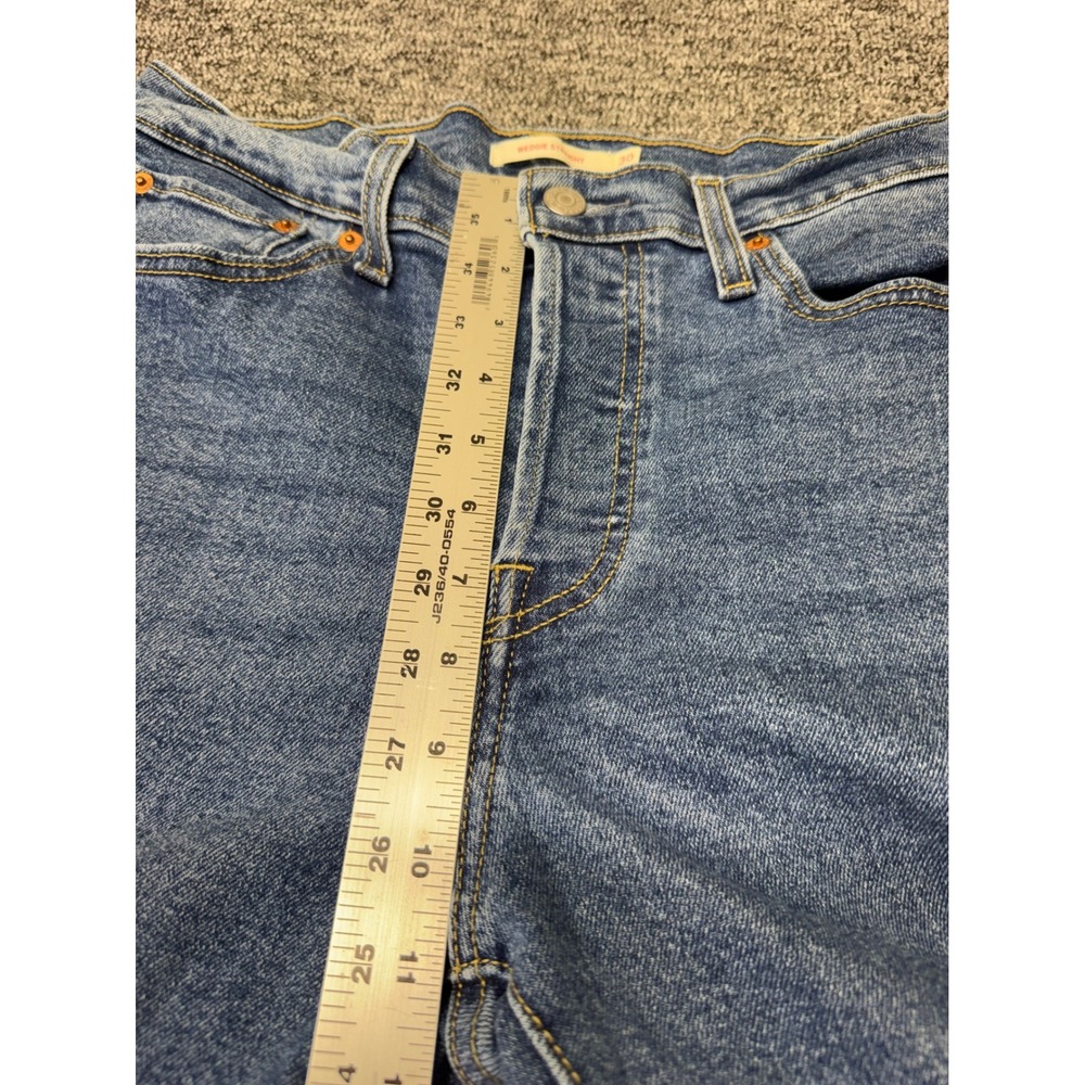 Levis Wedgie Straight High Rise Blue Jeans Medium Wash Button Fly 30x28 - Picture 8 of 9